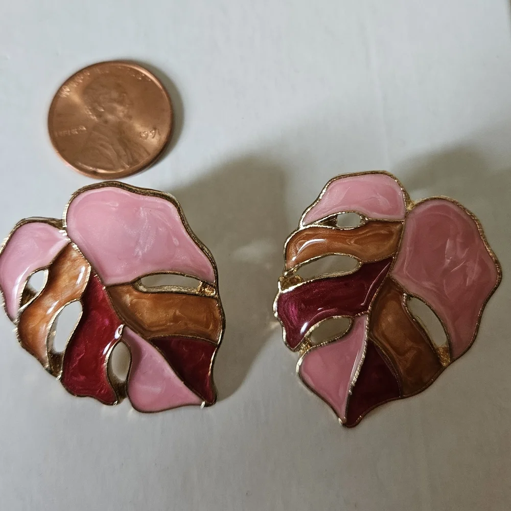 Monstera Leaf Earrings, Pink, Orange, Red Enamel - Picture 3 of 3